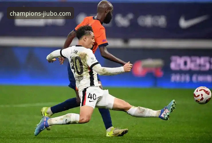 九博体育平台：青岛海牛3-1上海海港赛事全解析，13年等待终迎胜利